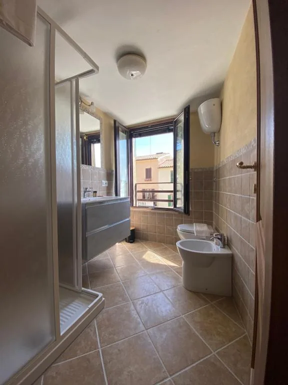 Camera Quadrupla con Bagno Privato — La Torre della Piramide