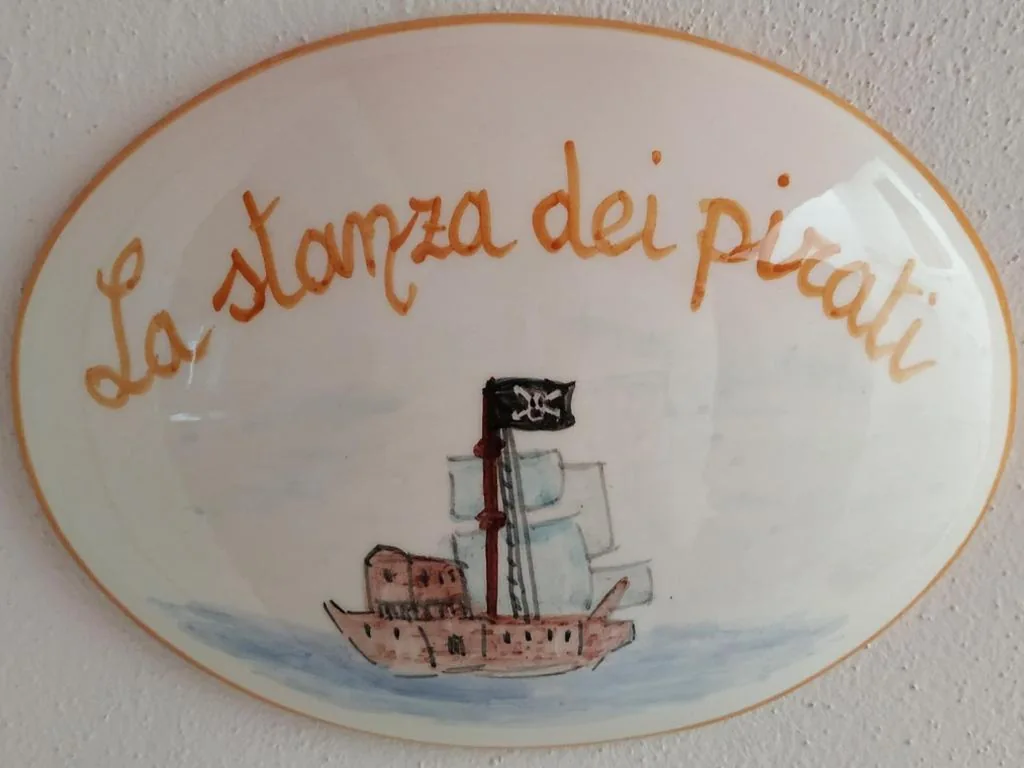 Quadruple Room with Private Bathroom — Le rondini di San Donato