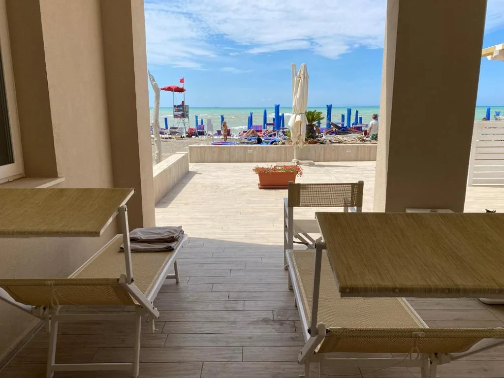Camera Quadrupla con Terrazza — Hotel Cecina Beach