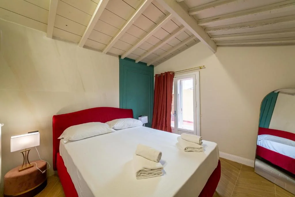Camera Quadrupla Deluxe — Residenza d’Epoca White Room