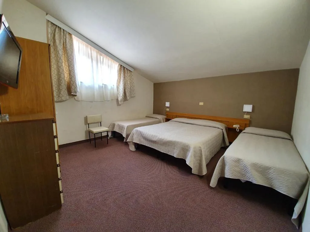 Quadruple Room - Annex — Hotel Giovanna