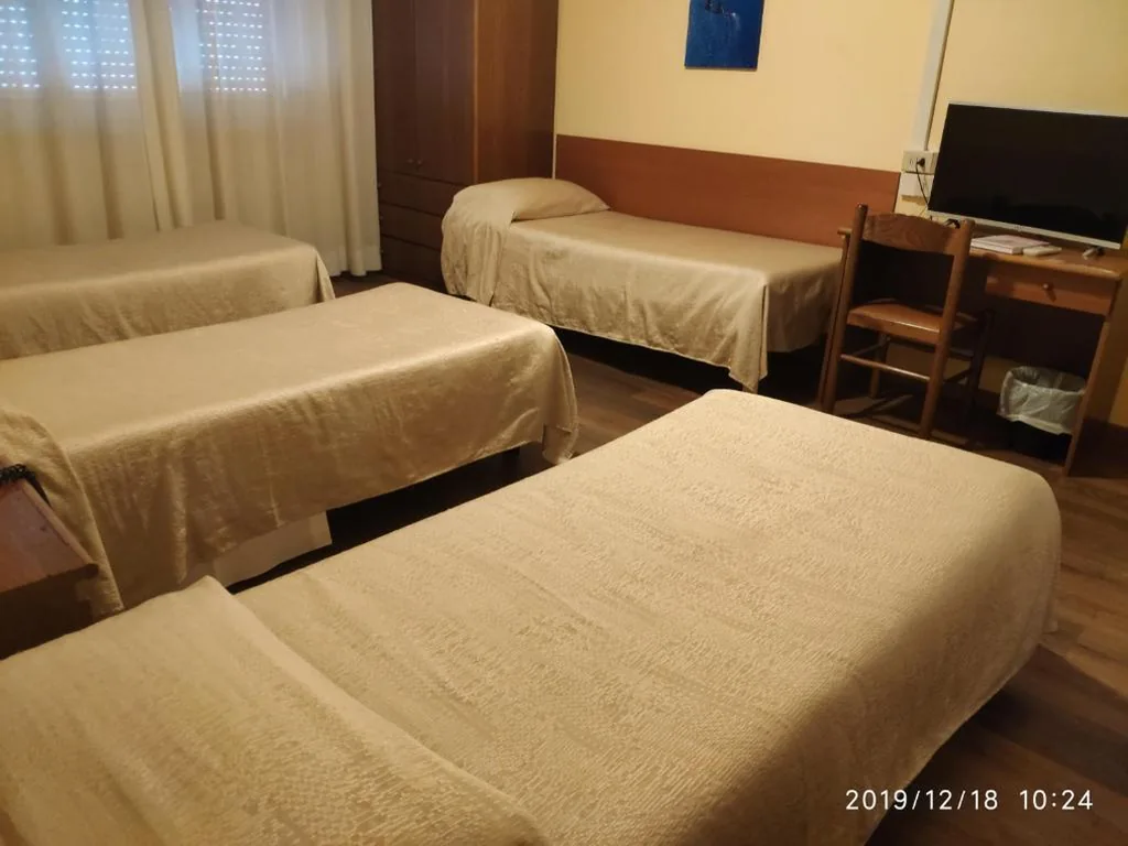 Camera Quadrupla — Giappone Inn Parking Hotel