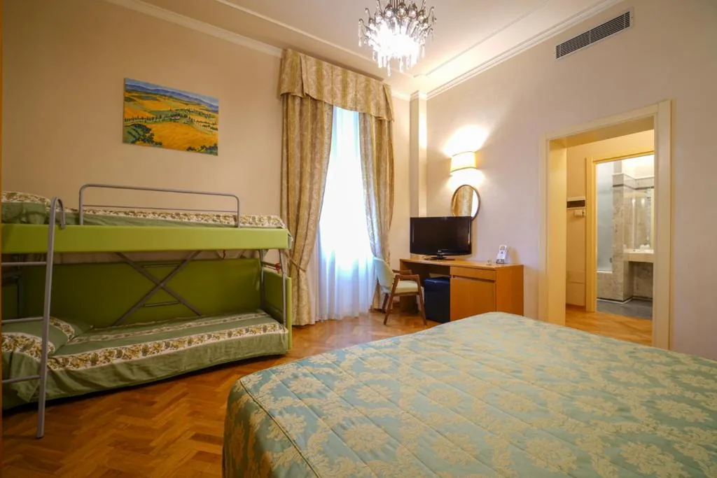 Camera Quadrupla — HG Hotel Cappelli