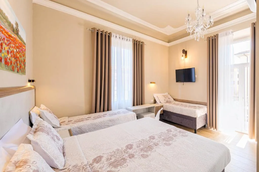 Quadruple Room — Hotel Bijou Roof Terrace