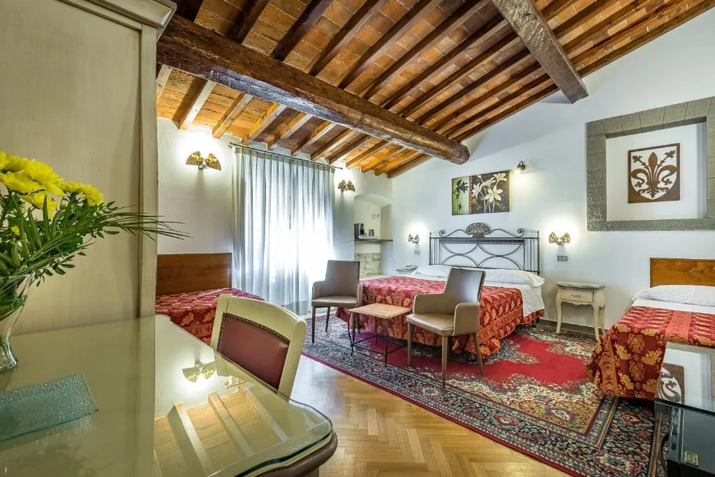 Quadruple Room — Hotel Collodi Firenze