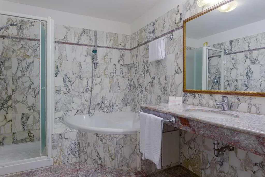 Camera Quadrupla — Hotel Donatello