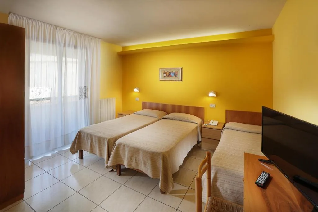 Quadruple Room — Hotel La Querceta