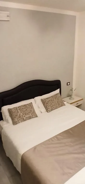 Camera Quadrupla — Hotel Leonardo