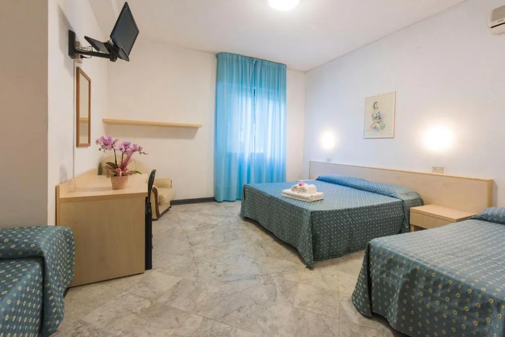 Camera Quadrupla — Hotel Mariotti