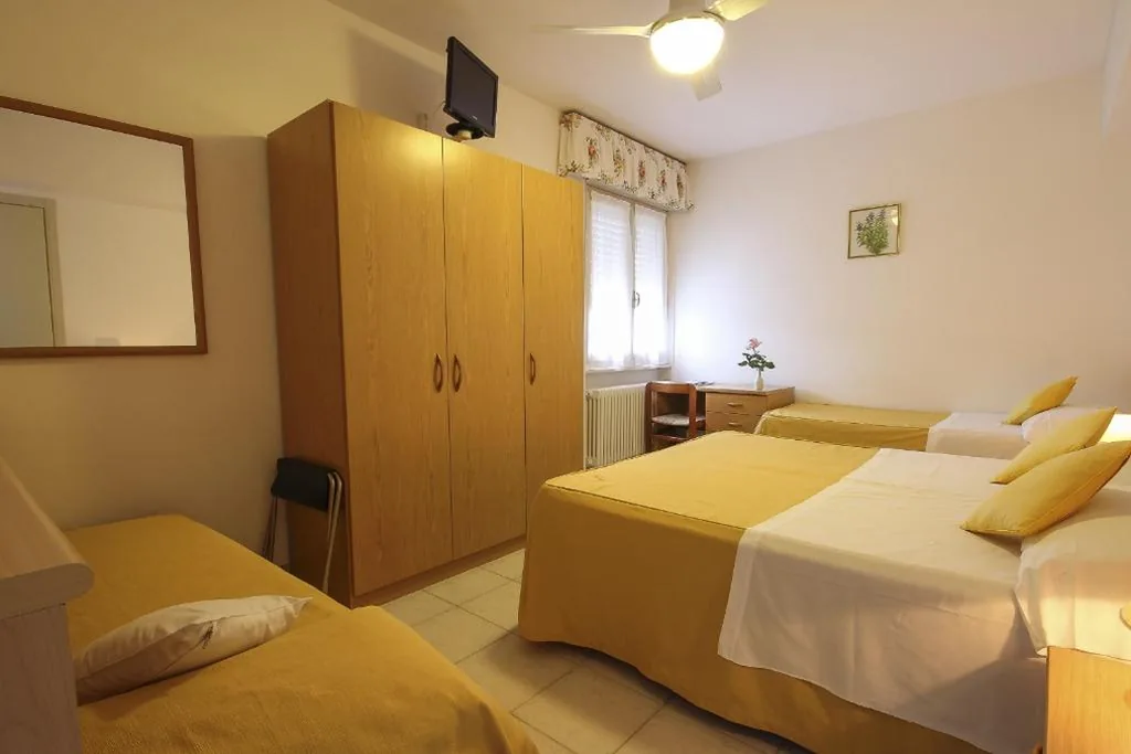 Camera Quadrupla — Hotel Miramare