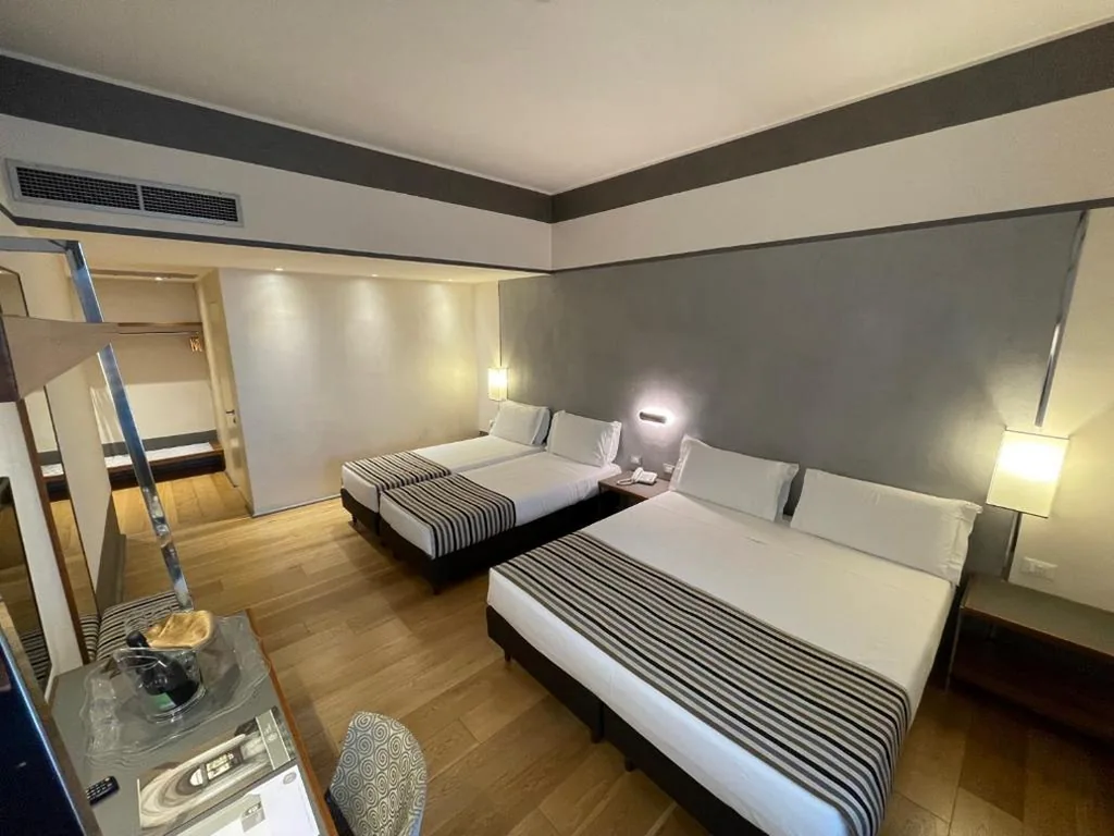 Camera Quadrupla — Hotel Orto de’ Medici