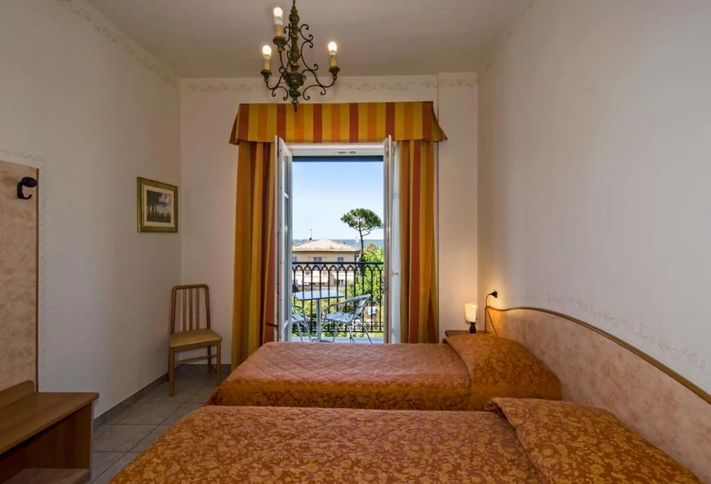 Camera Quadrupla — Hotel Villa Ombrosa
