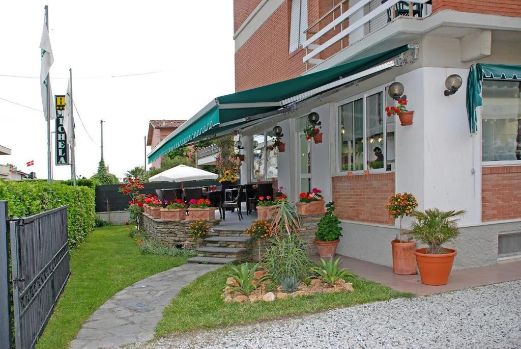 Camera Quadrupla Standard — Hotel Michela