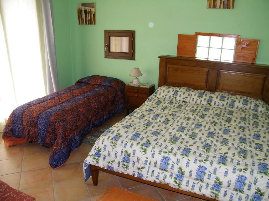 Camera Quadrupla — Triolivo B&B