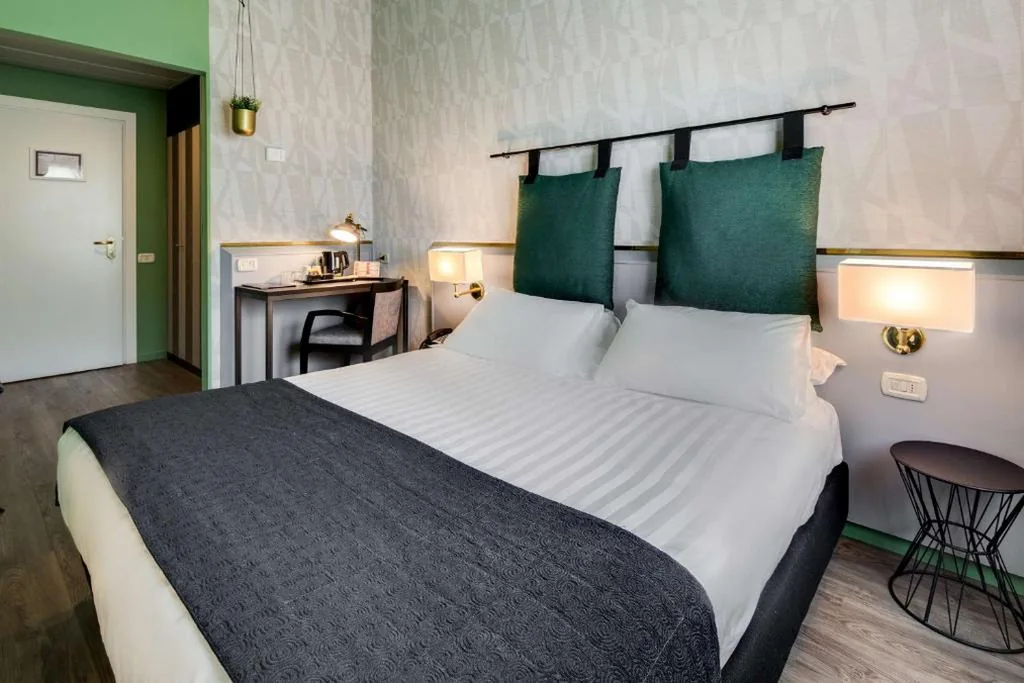 Classic Queen Room — Best Western Plus CHC Florence