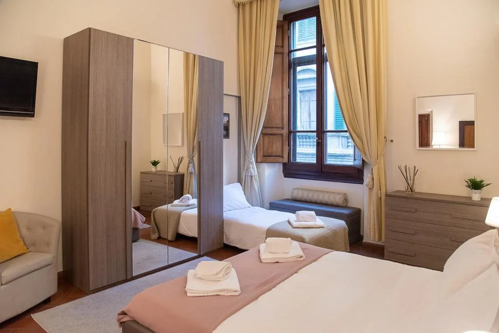 Queen Room — Coco Places Soggiorno Panerai, Centro Storico