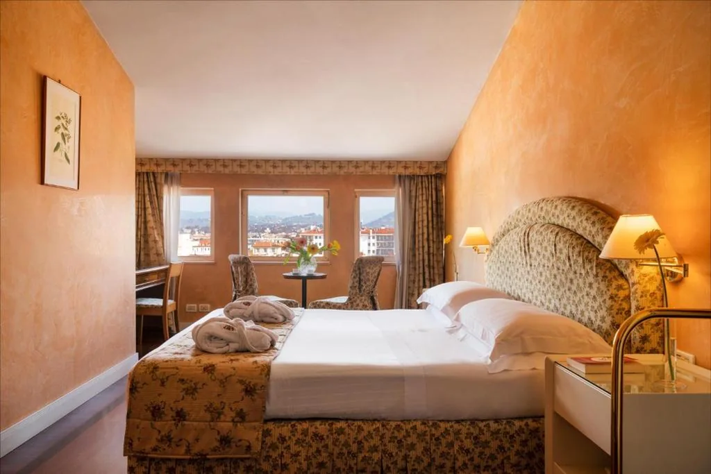 Camera Queen con Vista Città — Grand Hotel Adriatico