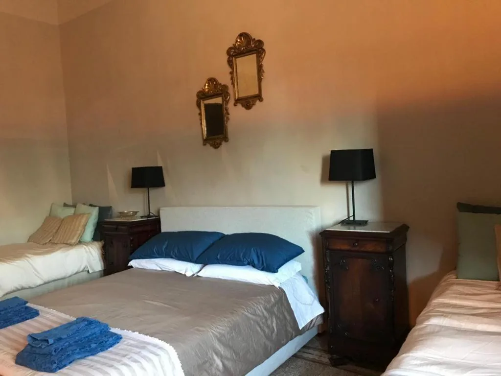 Queen Room with Garden View — Villa Anselmi – ARTEINDIRETTA