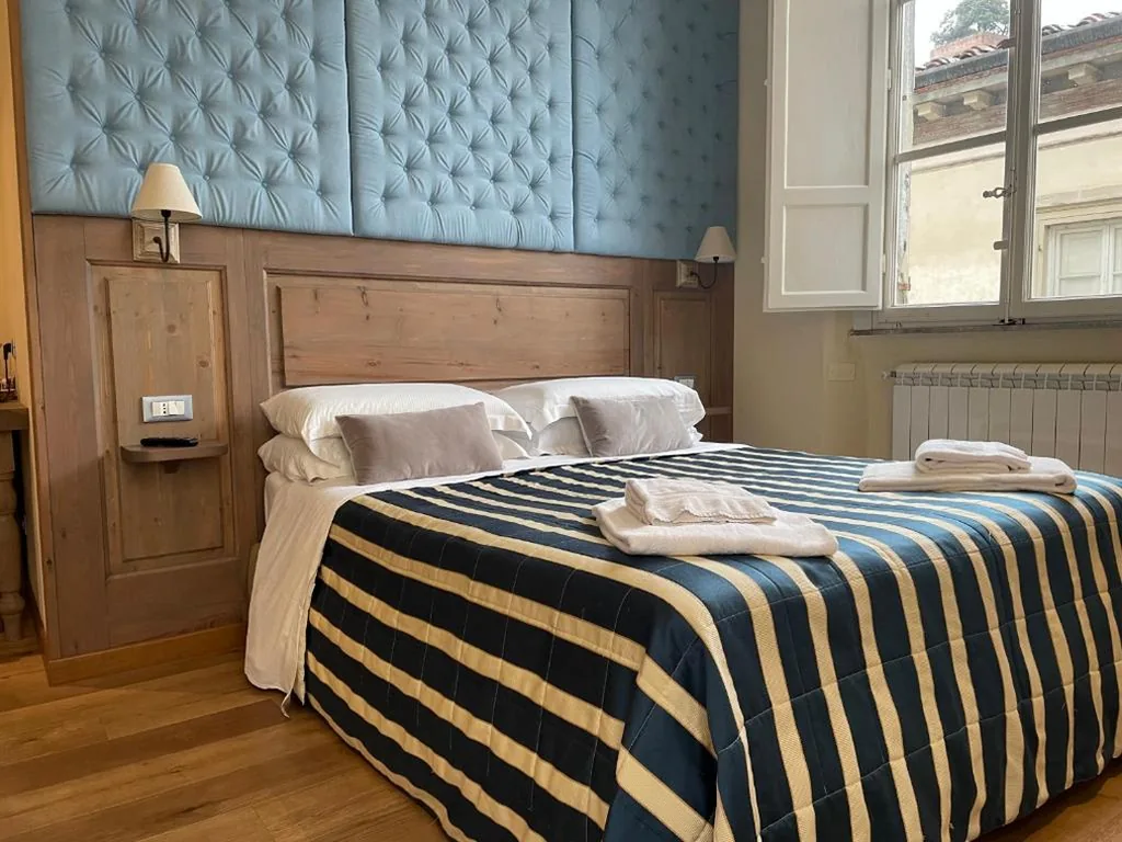Superior Queen Room — Chalet Lucca