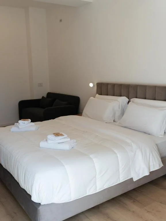 Superior Queen Room — VILLA ISABELLA Ospedale Cisanello