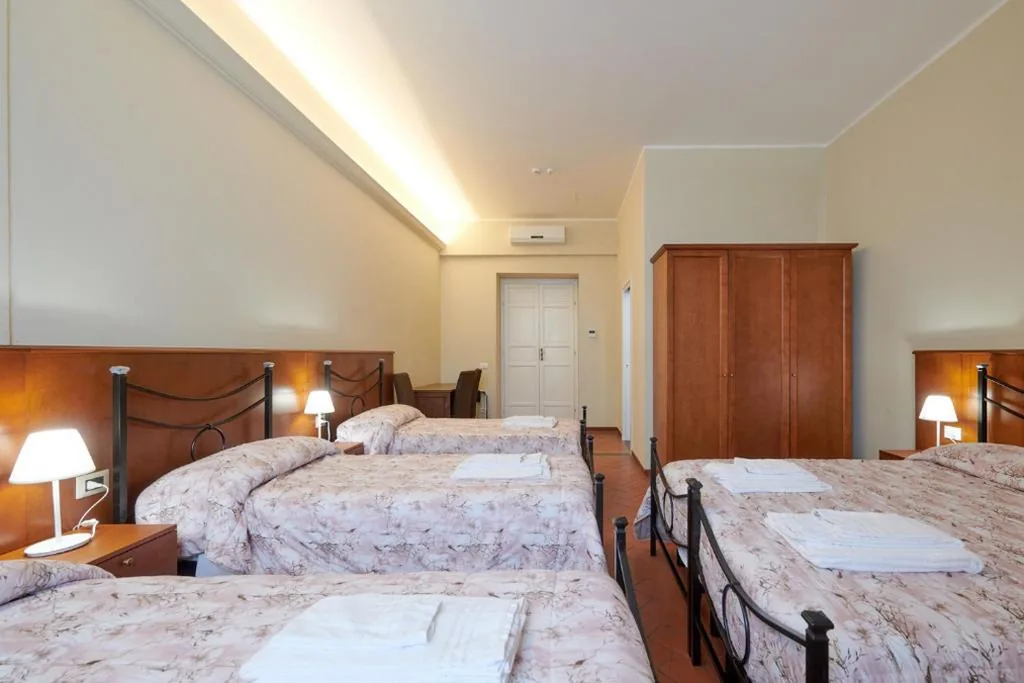 Quintuple Room — Casa Santo Nome di Gesu