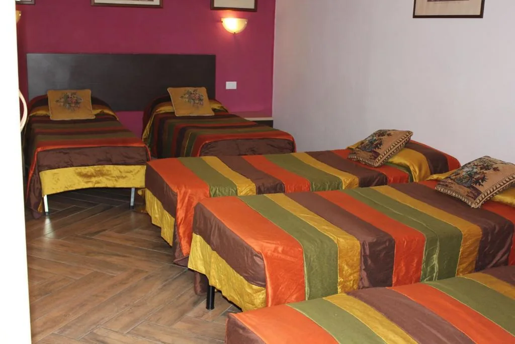 Quintuple Room — Hotel San Lorenzo