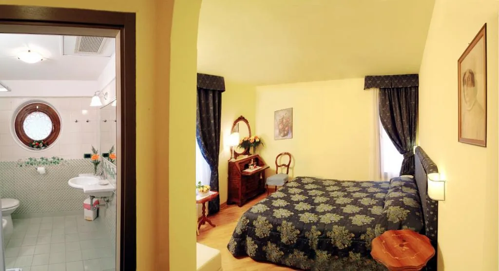 Camera Silent Matrimoniale/Doppia con Letti Singoli — Hotel Ristorante Piccolo Chianti