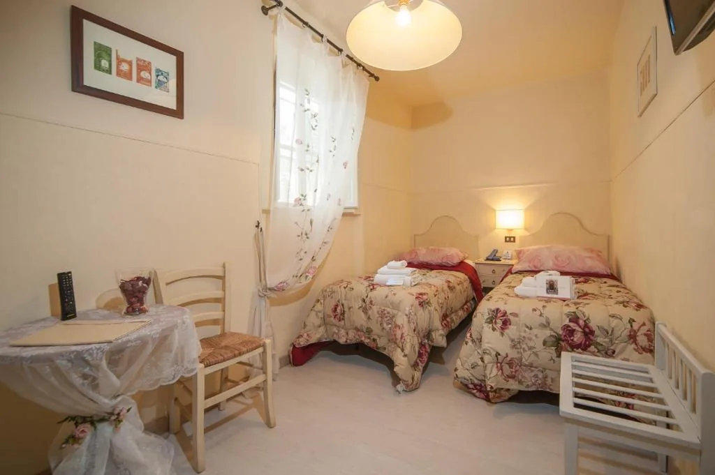 Camera Singola — Albergo Etruria