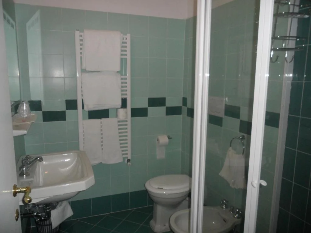 Single Room — Albergo Giugni