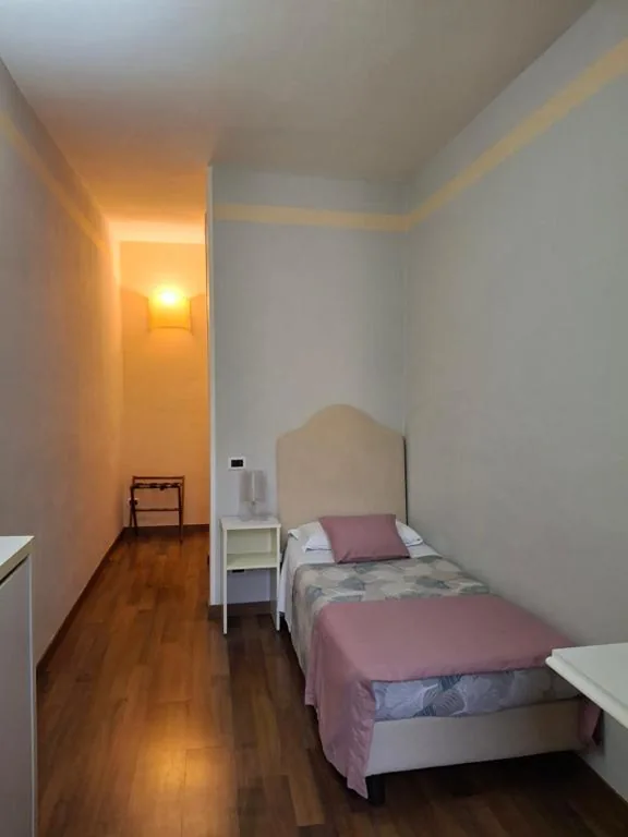 Camera Singola — Albergo Moderno