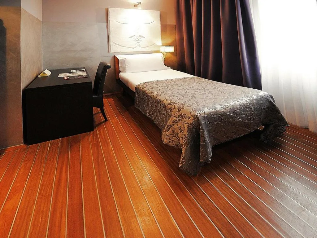 Single Room — Borghese Palace Art Hotel