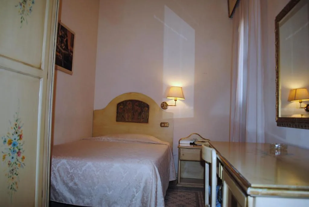 Camera Singola Classic — Villa Tina Hotel