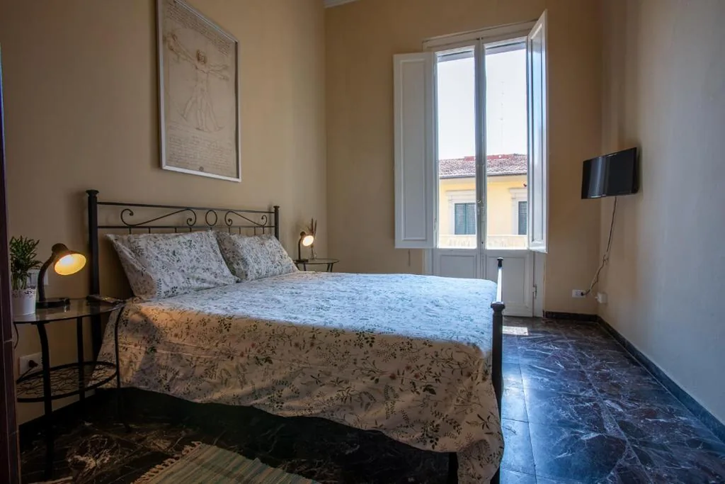 Single Room with Shared Bathroom — Locanda del Passero