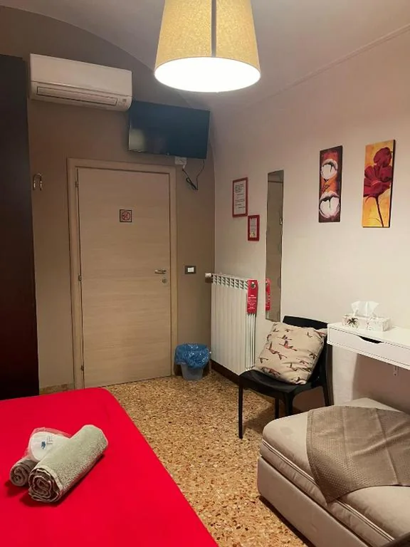 Single Room with External Private Bathroom — Colorado Home
