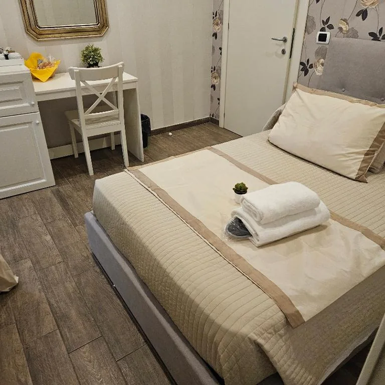 Camera Singola con Bagno Privato Esterno — Locanda di Mosconi