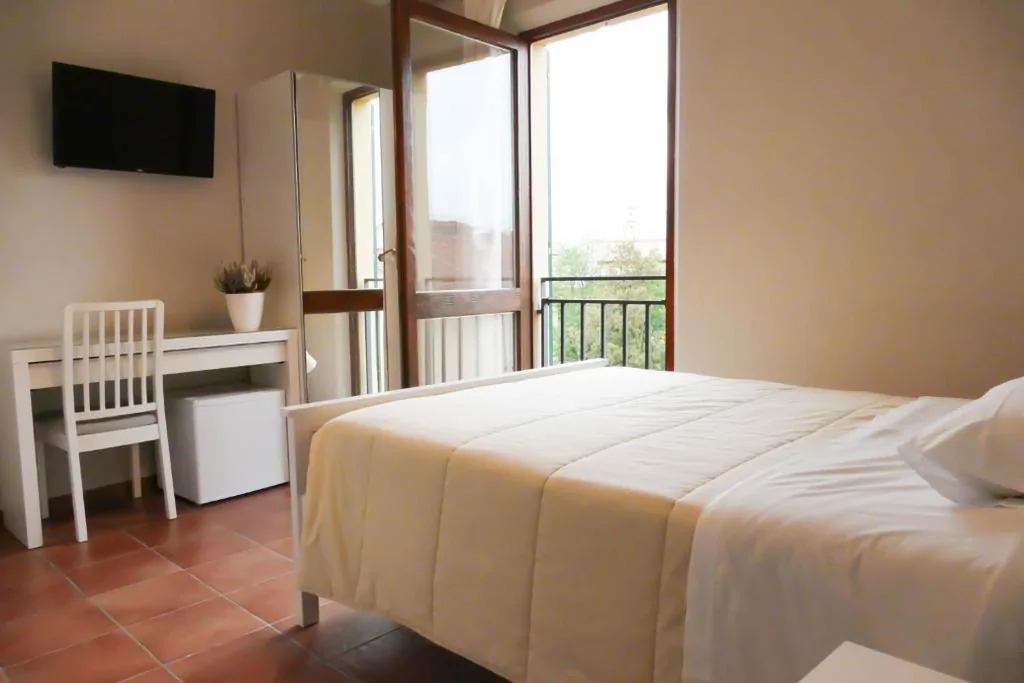 Camera Singola con Bagno Privato — Gialel Pisa