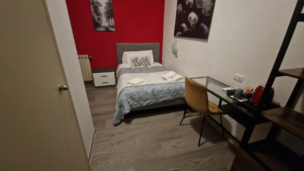 Single Room with Private Bathroom — Hotel Genzianella