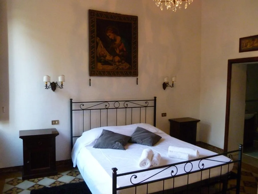 Single Room with Private Bathroom — Time Out