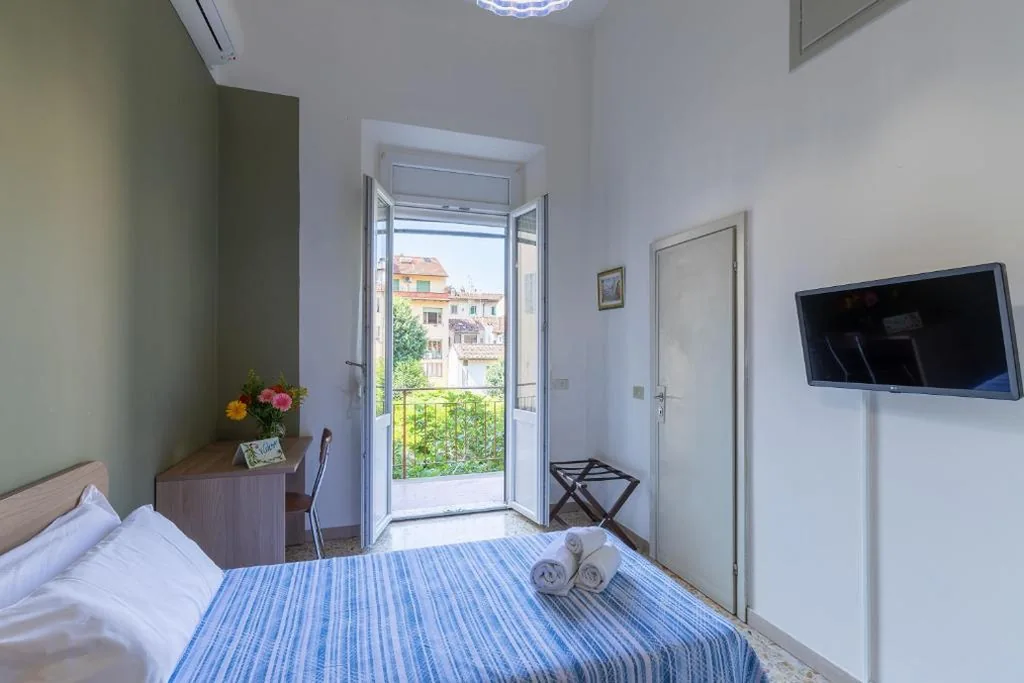 Camera Singola con Balcone — Antica Dimora Sant’Anna