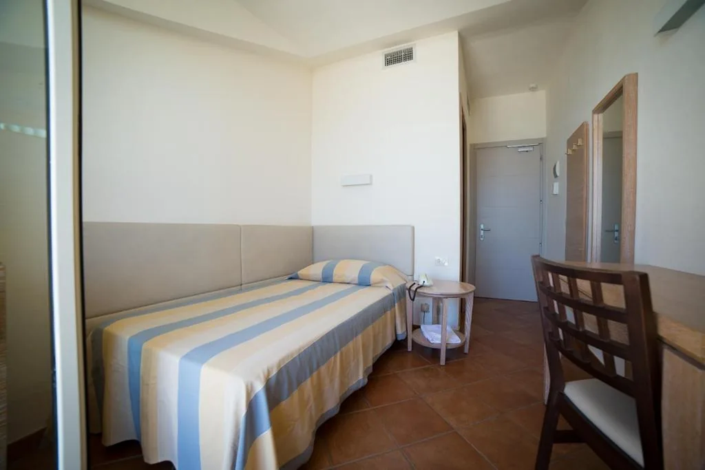 Camera Singola con Vista Mare — Hotel Miramare
