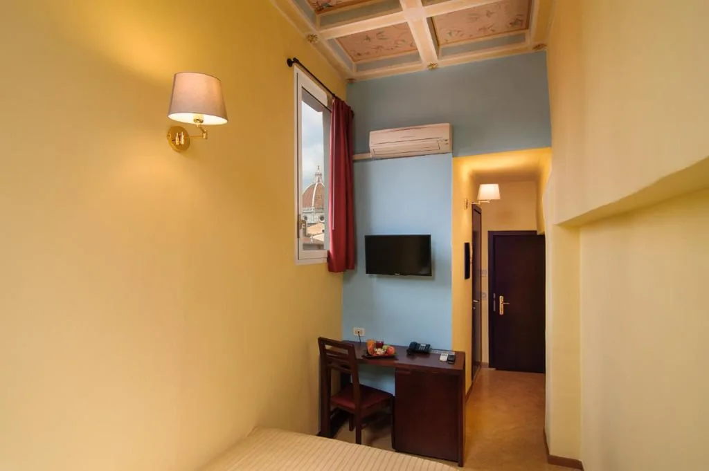 Deluxe Single Room — Hotel Cardinal of Florence – recommended for ages 25 to 55