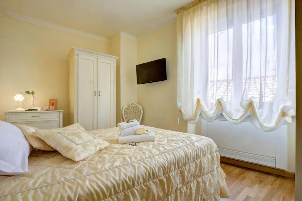Camera Singola Deluxe — Hotel Volterra In Superior