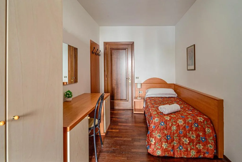 Camera Singola Economy — Giada Palace – Rooms & Pool
