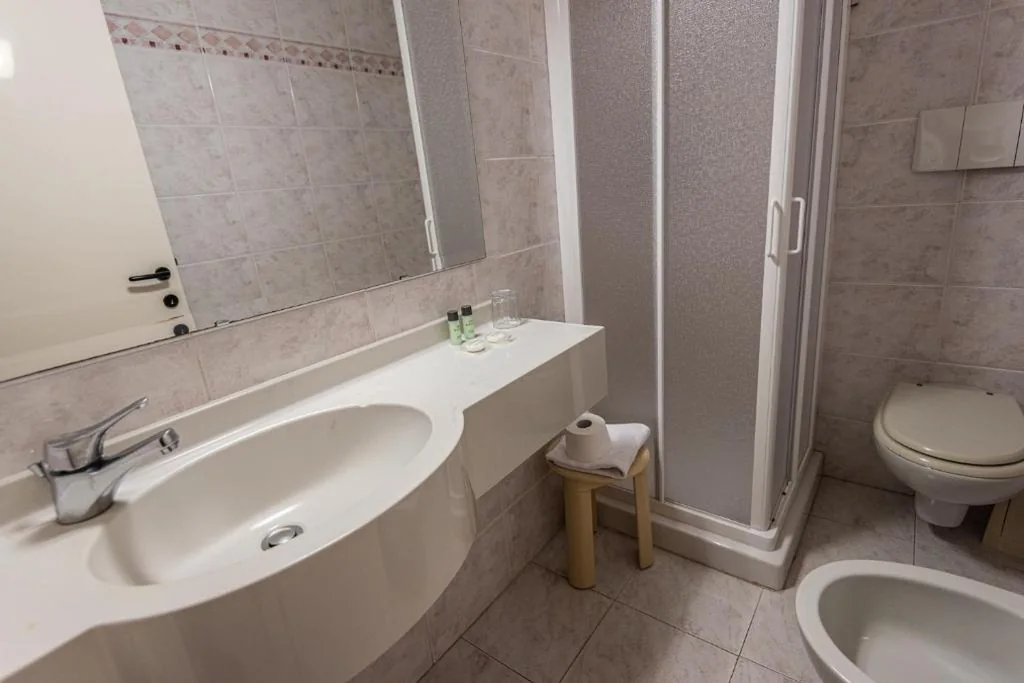 Camera Singola Economy — Hotel il Delfino
