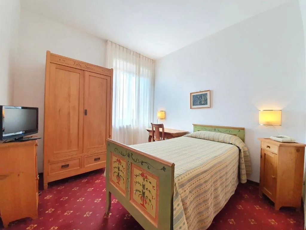 Economy Single Room — Villa Nencini
