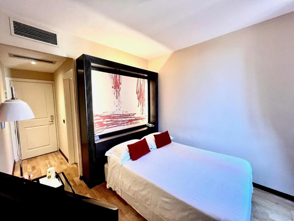 Single Room — Grand Hotel Cavour