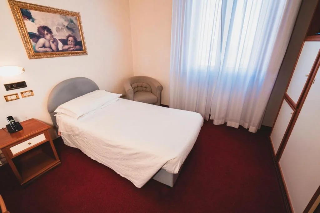 Camera Singola — Grand Hotel Milano