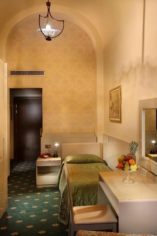 Camera Singola — Grand Hotel Plaza & Locanda Maggiore