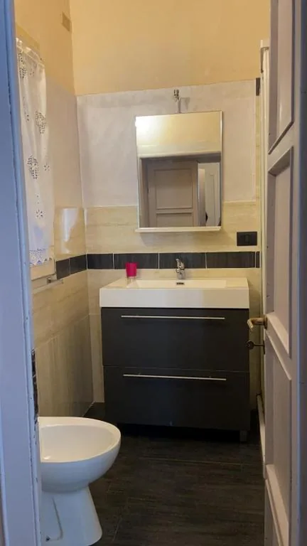 Single Room — Homelink Firenze – The Key
