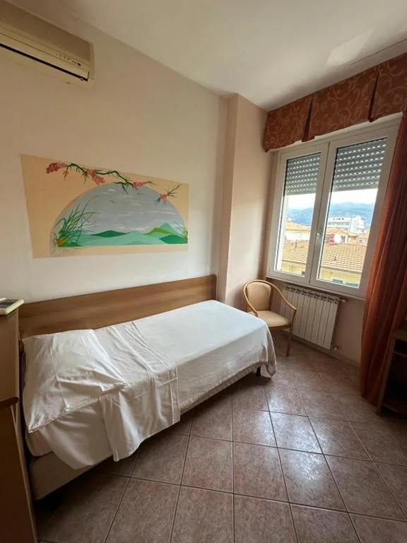 Camera Singola — Hotel Ambasciatori
